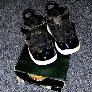 🔥JORDAN 6 RINGS (TD) Space Jams Infant Size 4🔥